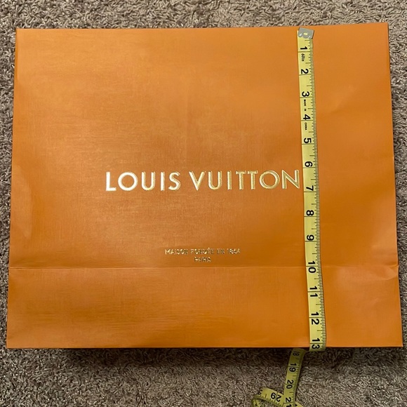 Louis Vuitton shopping bag - Picture 1 of 3